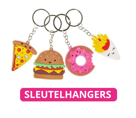 Uitdeelcadeautjes sleutelhangers, leuke cadeautjes voor jongens en meiden