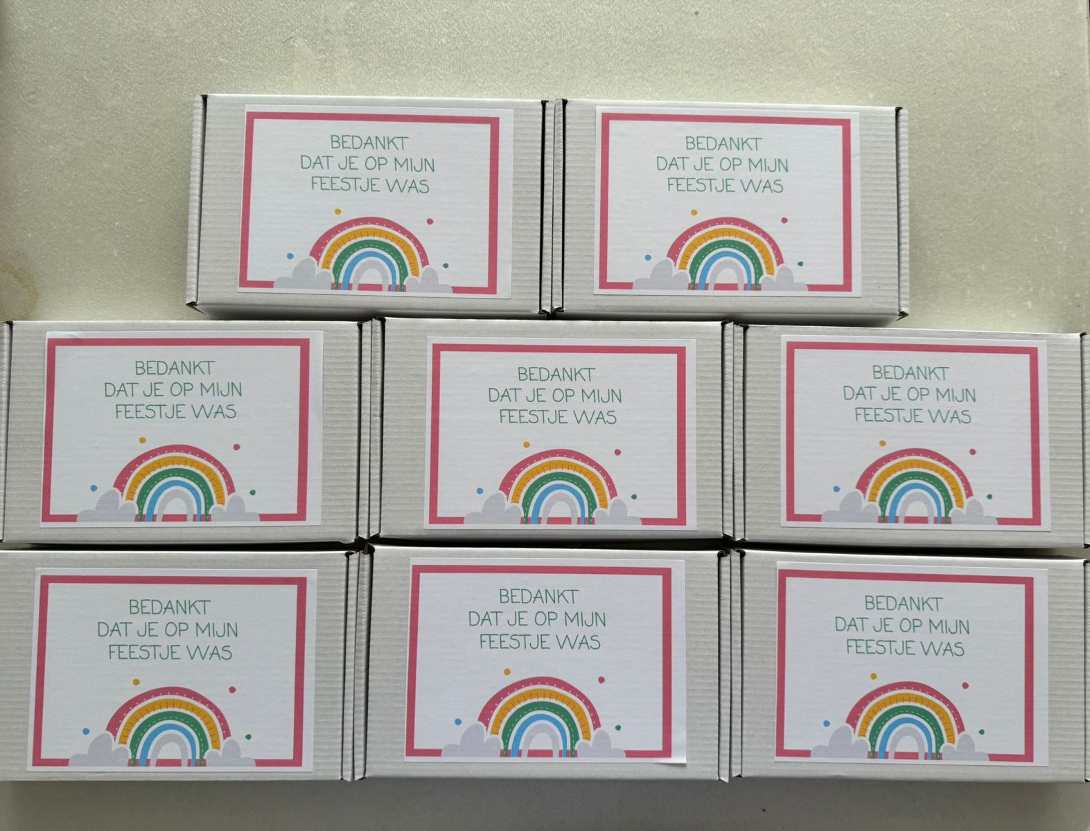 Eenhoorn cadeaubox als traktatie voor een kinderfeestje