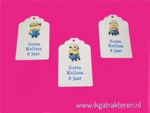 Minions Kaartje / Label met Tekst 6,8 cm