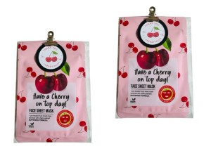   Cadeautje Masker Have a Cherry on top day!