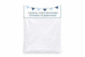 Hoera een Broertje Traktatie zakje met label met tekst