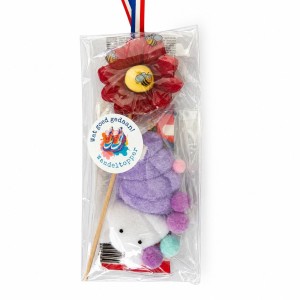 Vierdaagse Squeeze Rups Cadeautje – Met Bloem Lolly & Lint